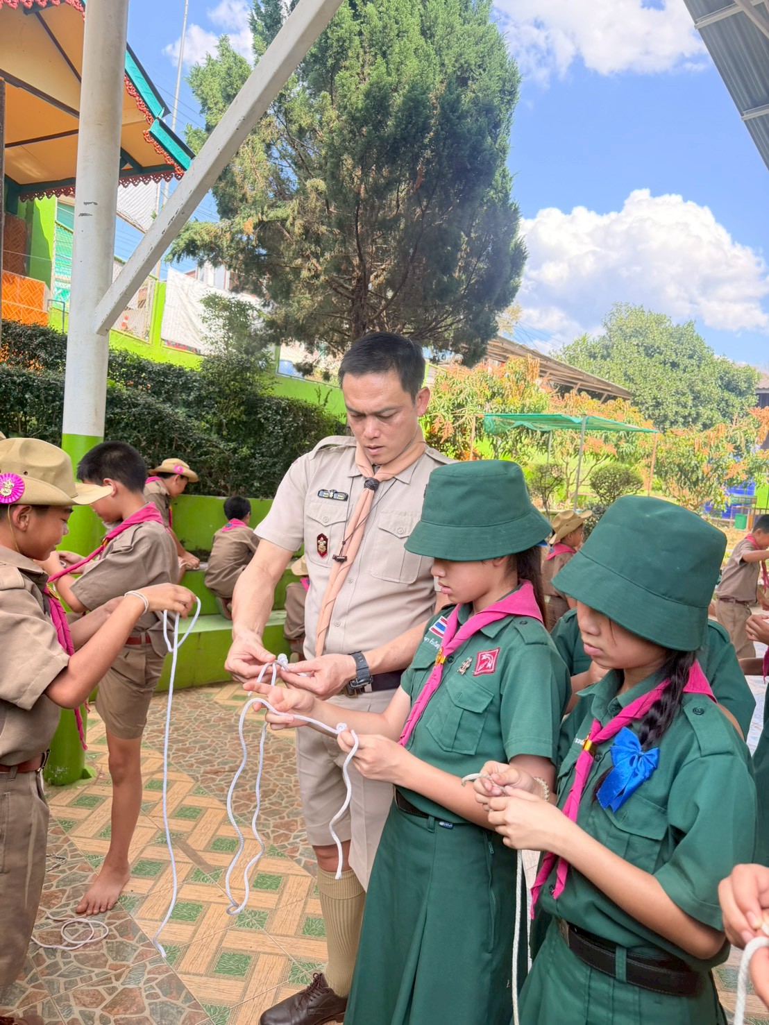 LINE_ALBUM_เดินทางไกลลูกเสือ_260304_8