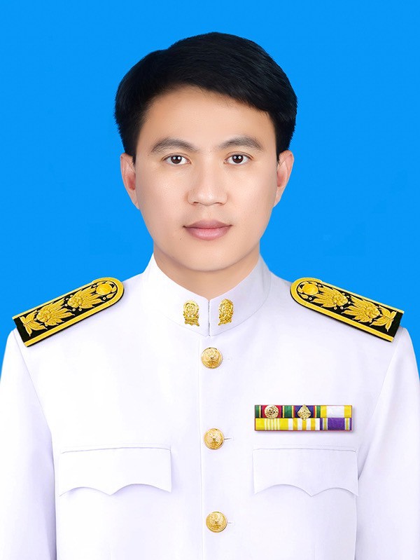 นายอภิรัตน์ เชียงหนุ้น